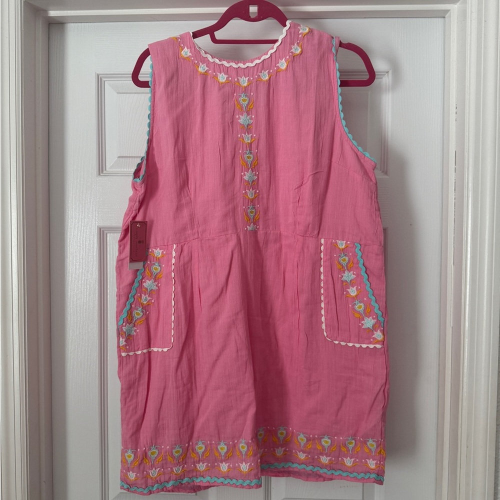 Pink Sleeveless Dress with Floral Accents - Picture 2 of 7
